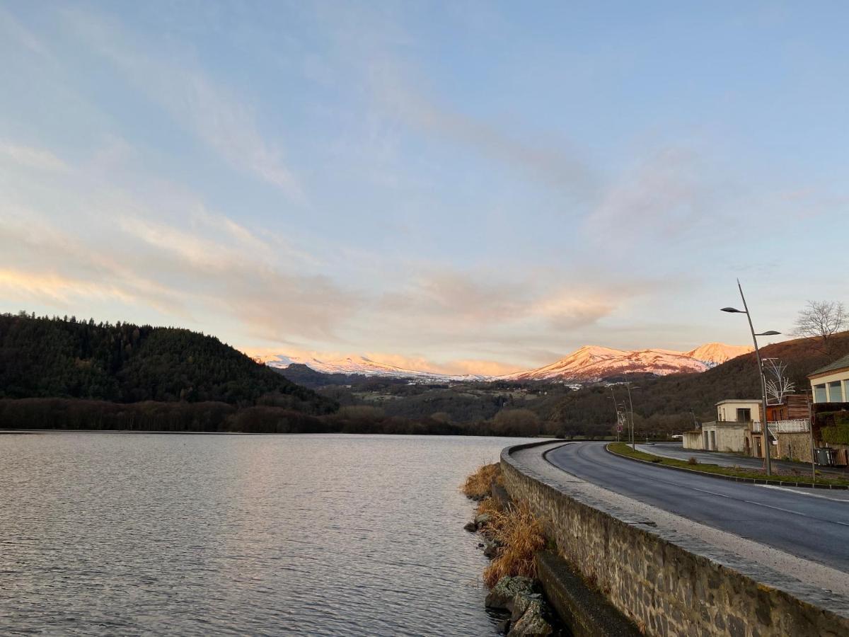 Hotel La Bonne Hotesse Chambon-sur-Lac Εξωτερικό φωτογραφία