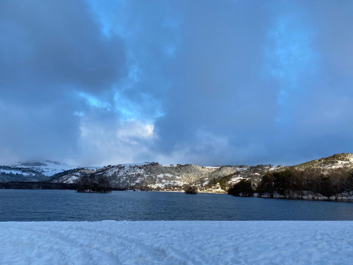 Hotel La Bonne Hotesse Chambon-sur-Lac Εξωτερικό φωτογραφία