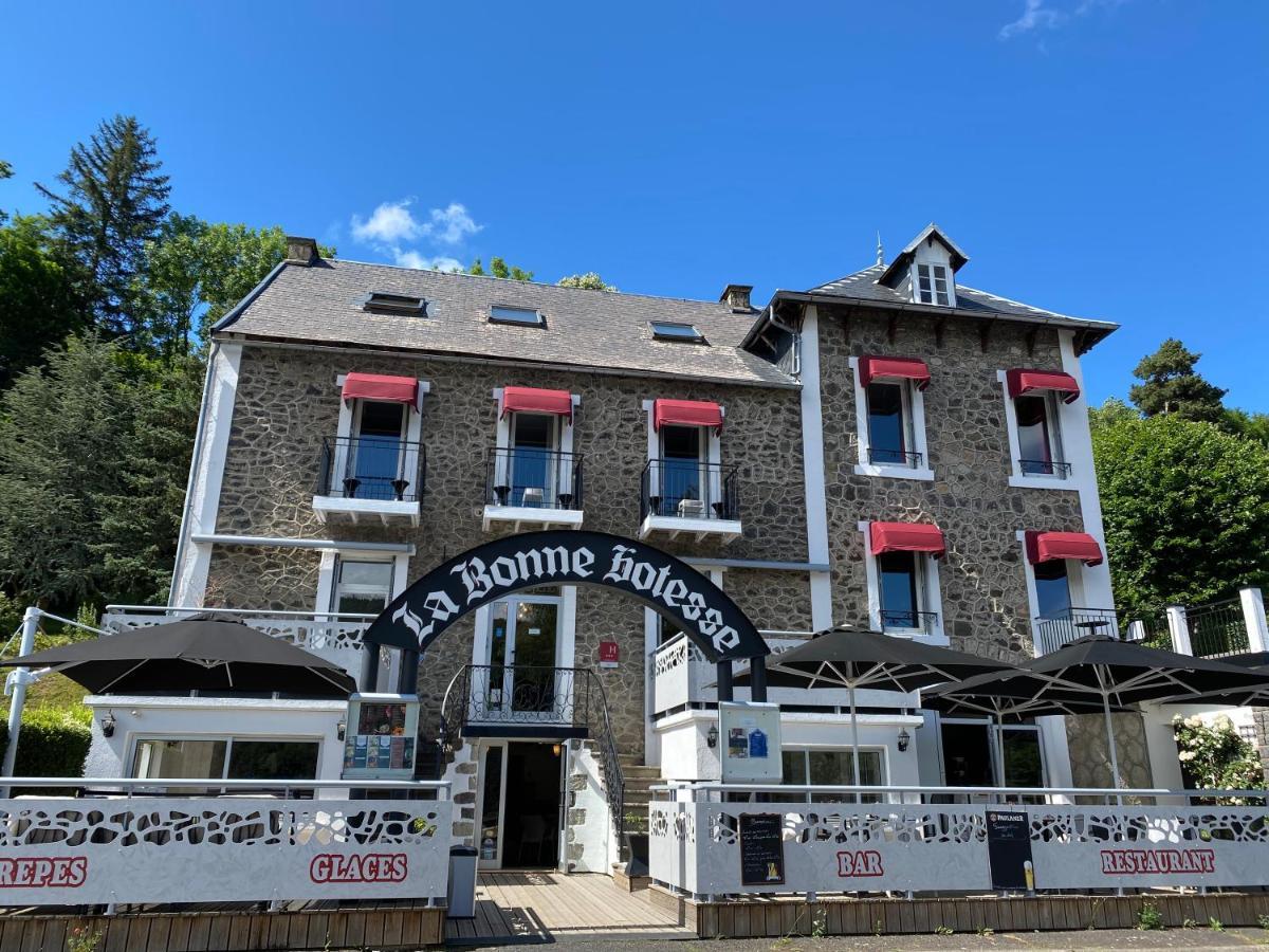 Hotel La Bonne Hotesse Chambon-sur-Lac Εξωτερικό φωτογραφία