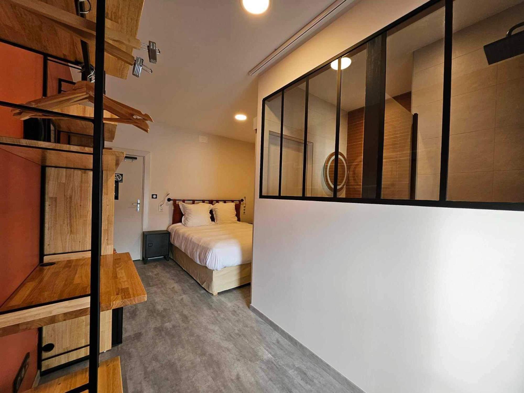 Hotel La Bonne Hotesse Chambon-sur-Lac Εξωτερικό φωτογραφία